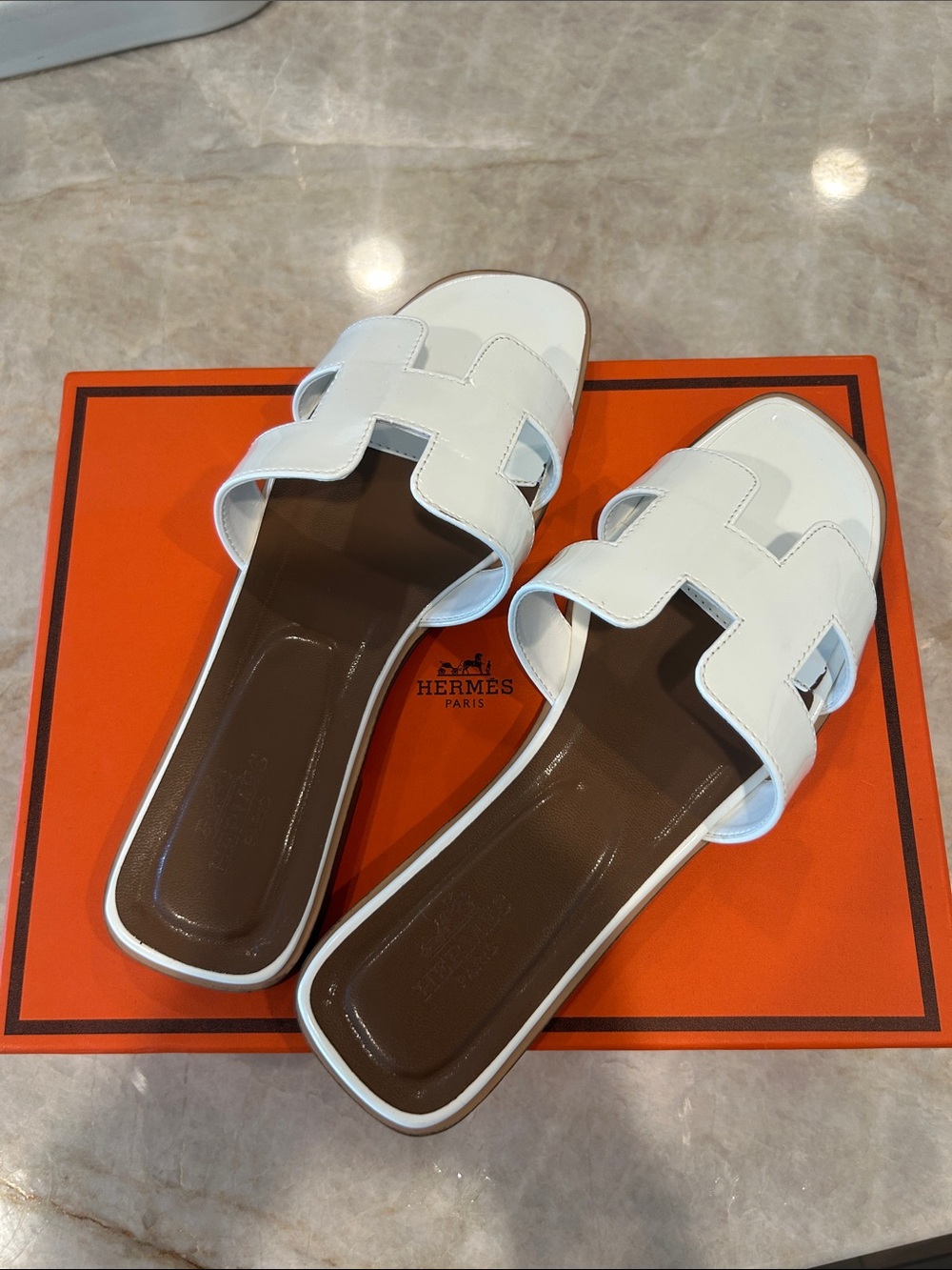 Hermès Oran Sandals White Patent Leather Size 39 w/ Box